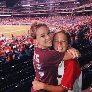 Meet your Posher, Kayla